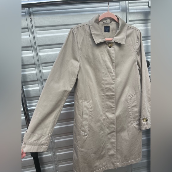 Classic vintage tan beige GAP coat with lining - Picture 2 of 12